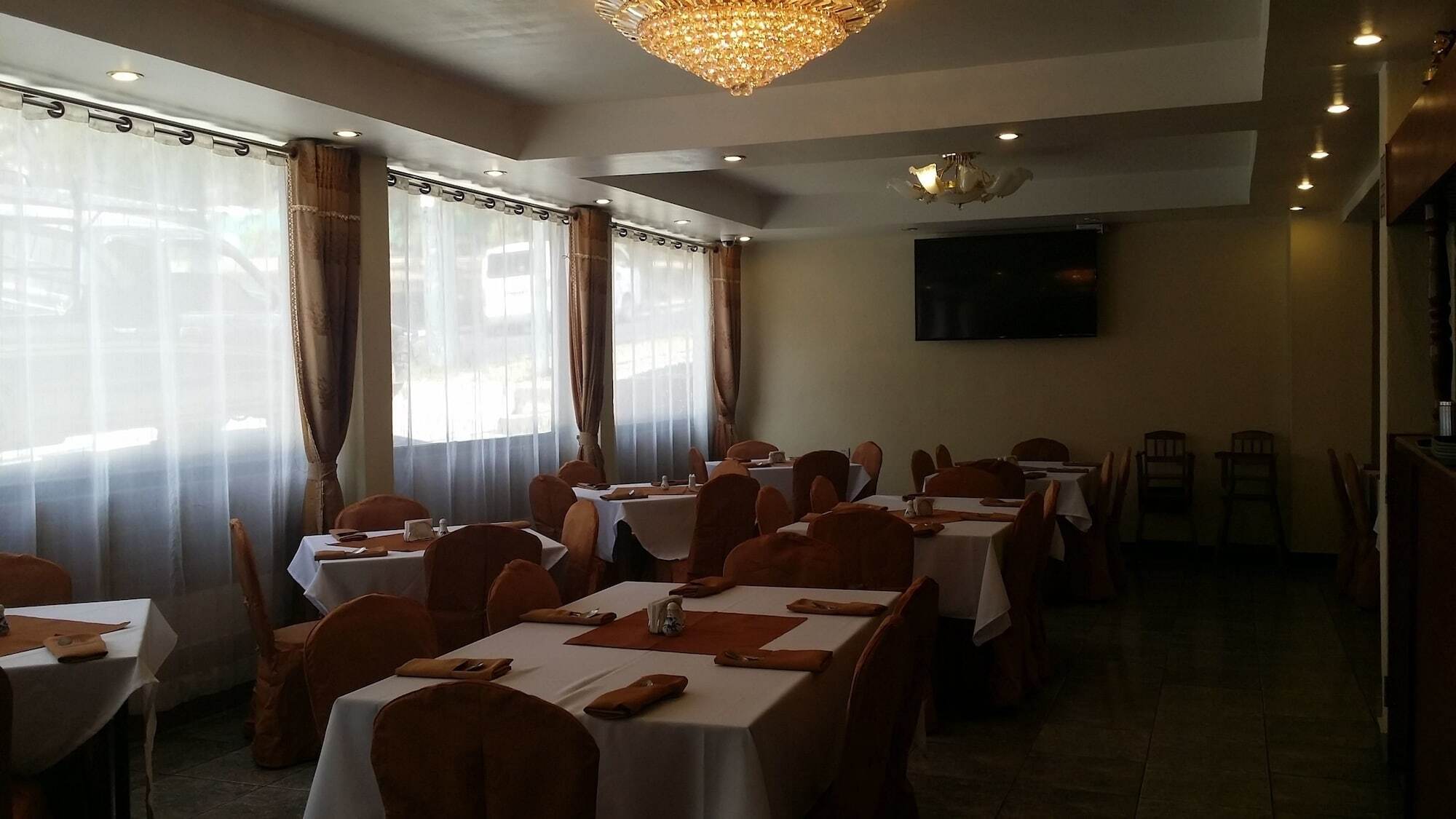 Hotel Ta Ta Chino La Brigada 外观 照片